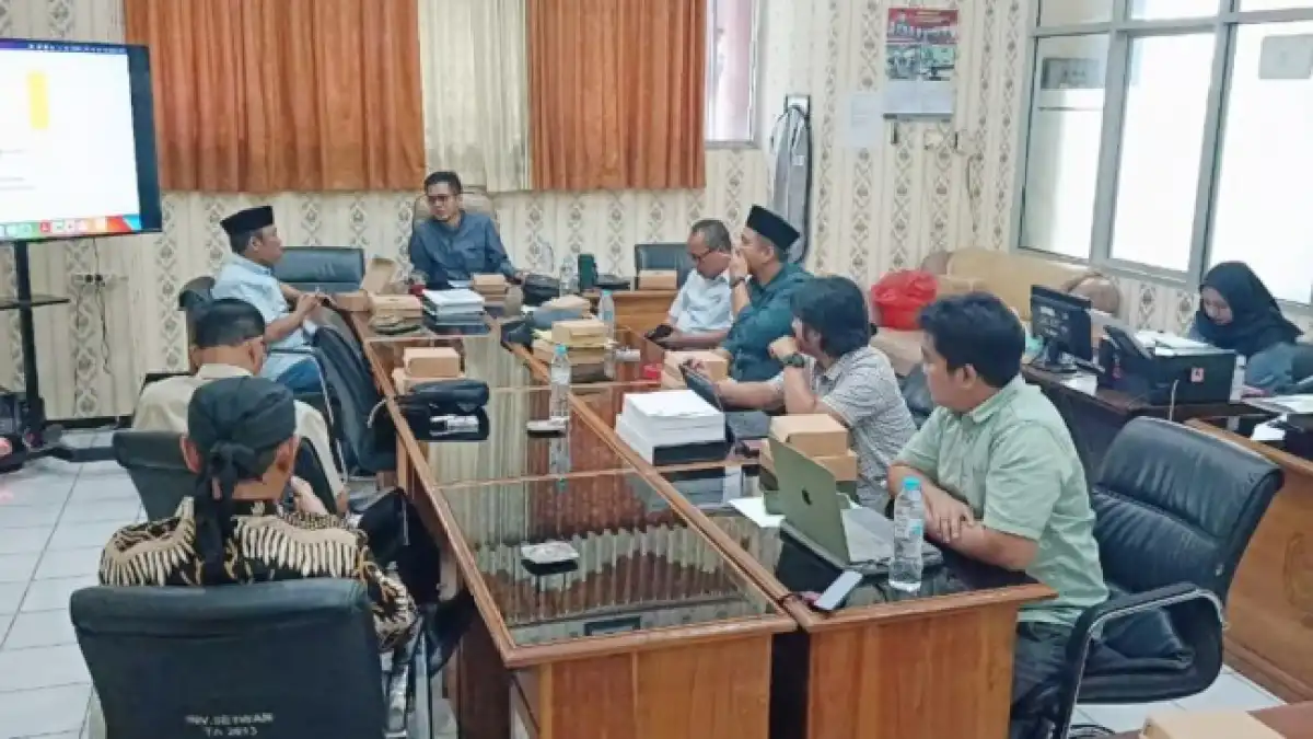 DPRD Situbondo Libatkan Dosen FSH UNUJA dan Tokoh Masyarakat Susun Ranperda Anti-Kekerasan di Sekolah